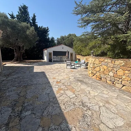 Ferienhaus Sur Location Maison Plein Pied Moderne 4 Personnes Bel Espace Exterieur Entierement Cloture Parking Gratuit A 7 Minutes Centre En Voiture Sanary-sur-Mer