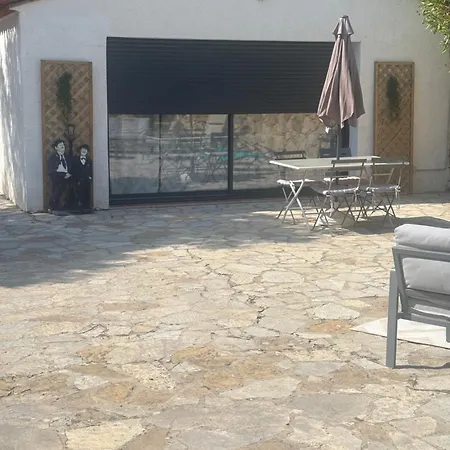 Ferienhaus Sur Location Maison Plein Pied Moderne 4 Personnes Bel Espace Exterieur Entierement Cloture Parking Gratuit A 7 Minutes Centre En Voiture Sanary-sur-Mer
